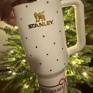 Stanley White Tumbler with Gold Dots 40 oz